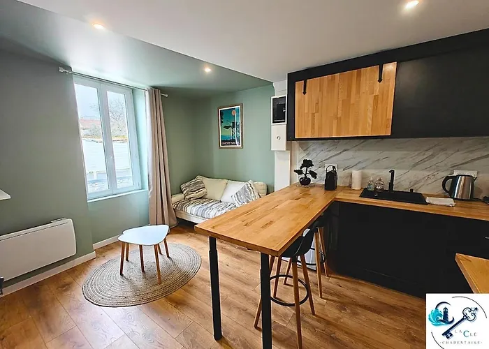 Le Refuge Angérien Appartement *